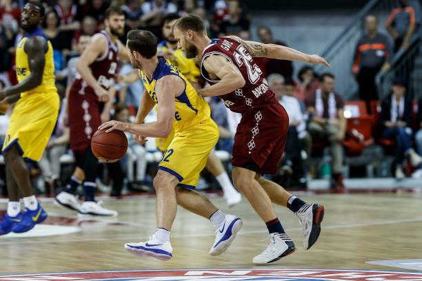 紧密合作 紧密合作